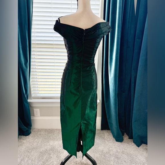 Vintage Alfred Angelo Off-Shoulder Green Formal Dress - Picture 4 of 13